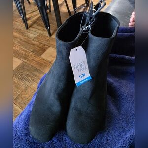 TIME AND TRU Black Suede Ankle Boots - 12 Wide Width